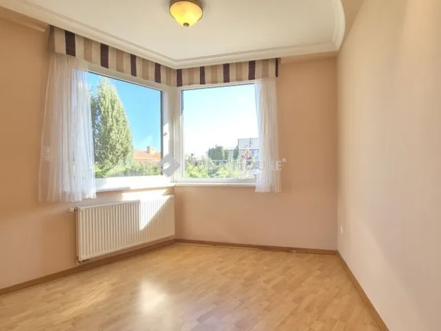 Kiadó lakás Kecskemét, Belváros 180 nm