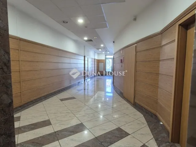 Kiadó lakás Kecskemét, Belváros 180 nm