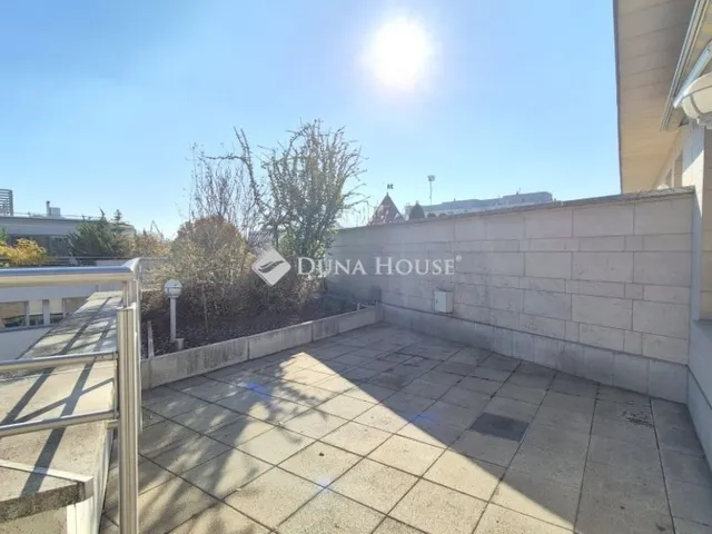 Kiadó lakás Kecskemét, Belváros 180 nm