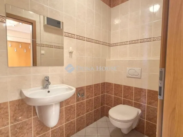 Kiadó lakás Kecskemét, Belváros 180 nm