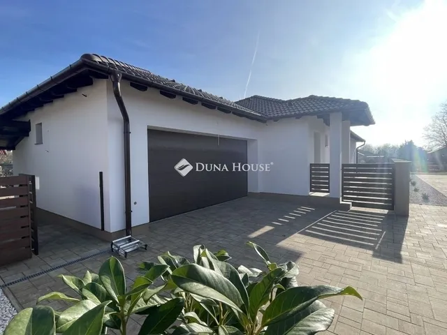 Eladó ház Kecskemét 130 nm