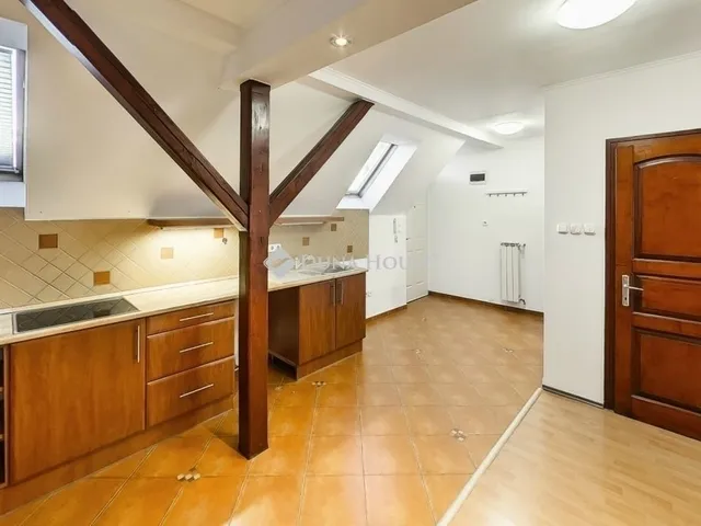 Eladó lakás Kecskemét 98 nm