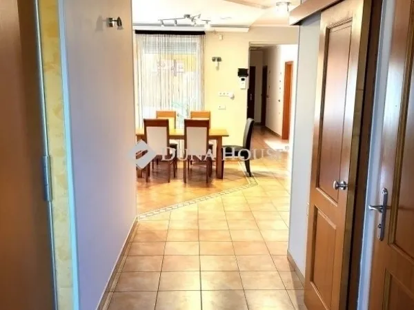 Eladó ház Kecskemét 240 nm