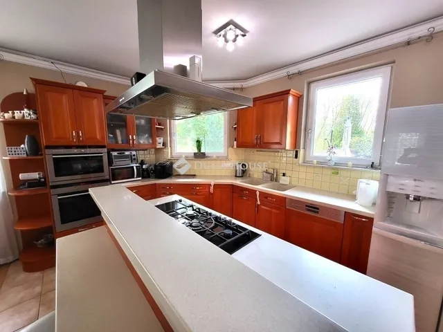 Eladó ház Kecskemét 240 nm