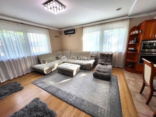 Eladó ház Kecskemét 240 nm