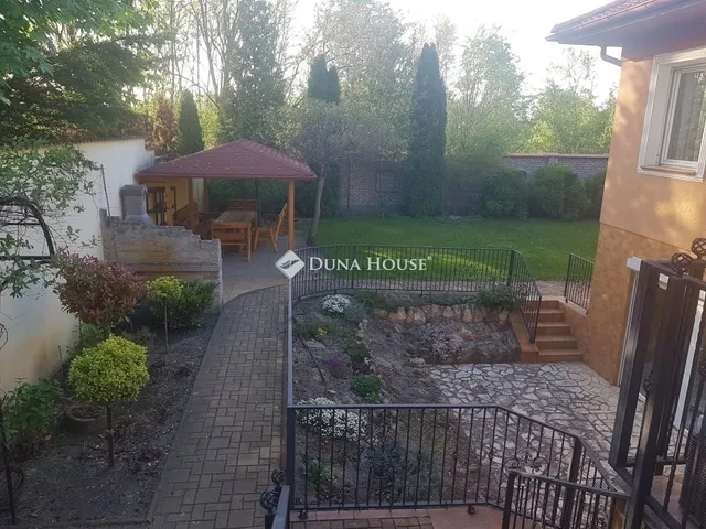 Eladó ház Kecskemét 240 nm