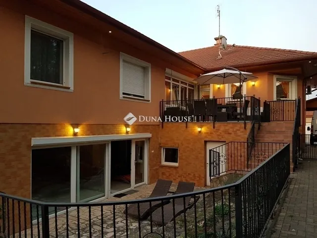Eladó ház Kecskemét 240 nm