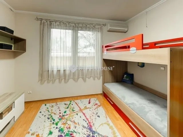 Eladó ház Kecskemét 240 nm