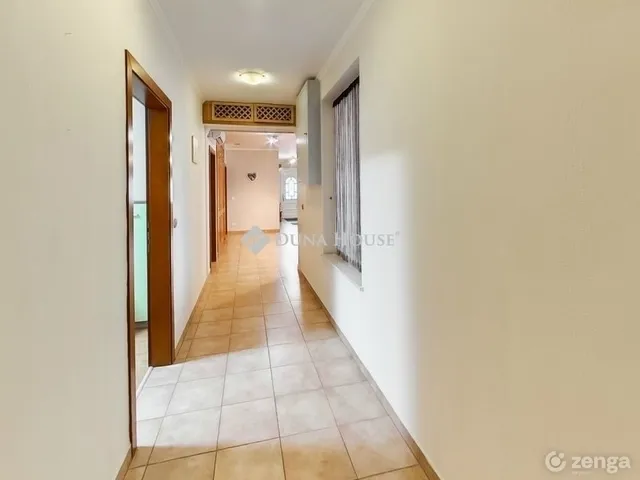 Eladó ház Kecskemét 240 nm