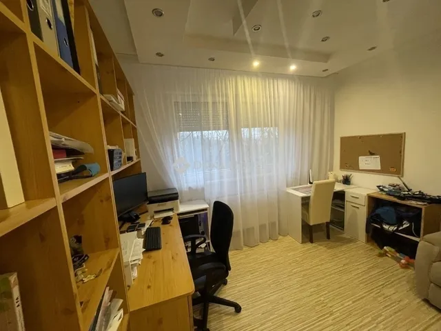 Eladó ház Kecskemét 180 nm