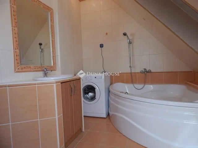 Eladó ház Kecskemét 170 nm