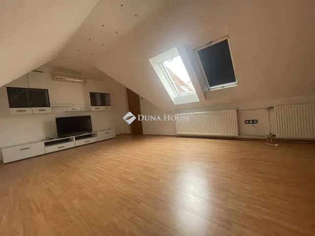 Eladó ház Kecskemét 170 nm