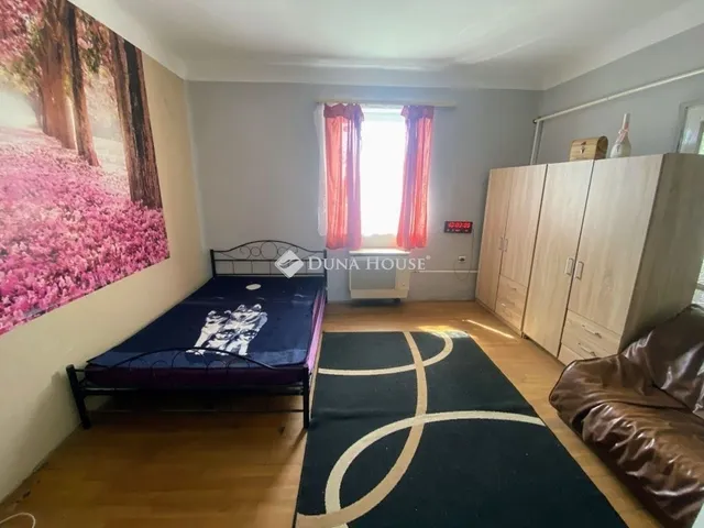 Eladó ház Tass 70 nm