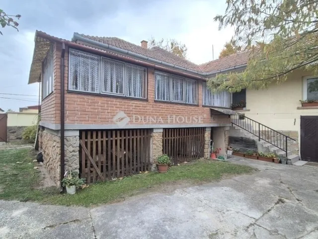 Eladó ház Lajosmizse 172 nm