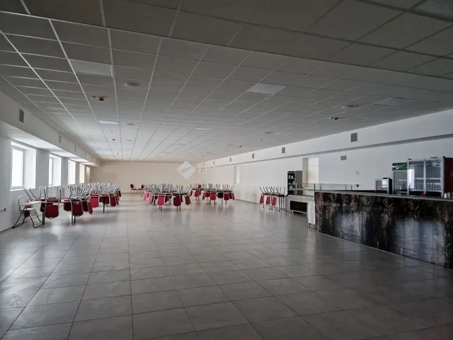 Eladó kereskedelmi és ipari ingatlan Kecskemét, Kósafalu 1000 nm