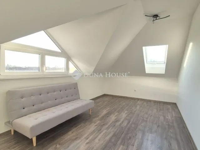 Eladó ház Ballószög 185 nm