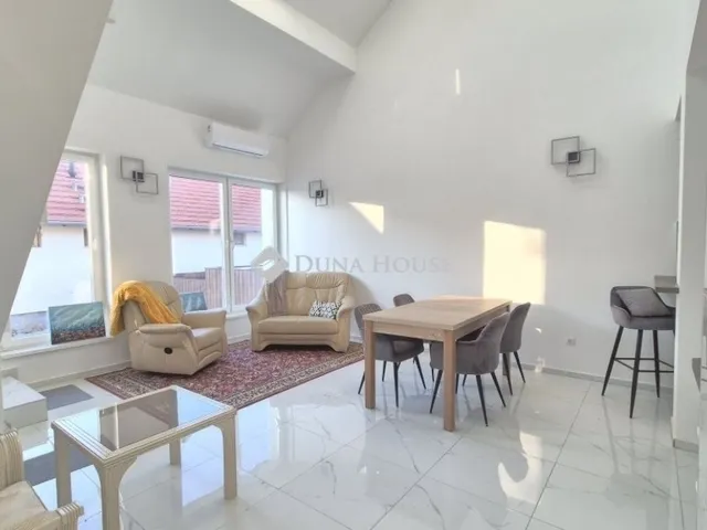 Eladó ház Ballószög 185 nm