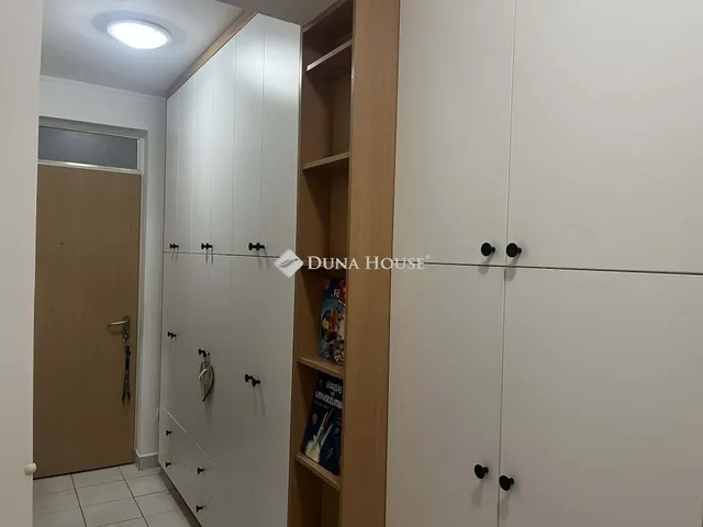 Eladó lakás Kecskemét 72 nm