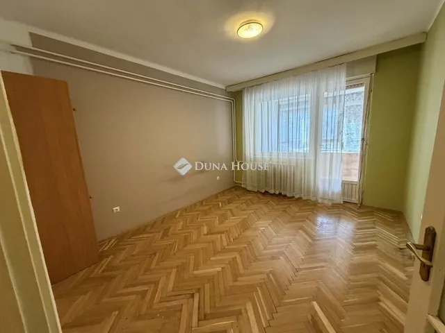 Eladó lakás Kecskemét 103 nm