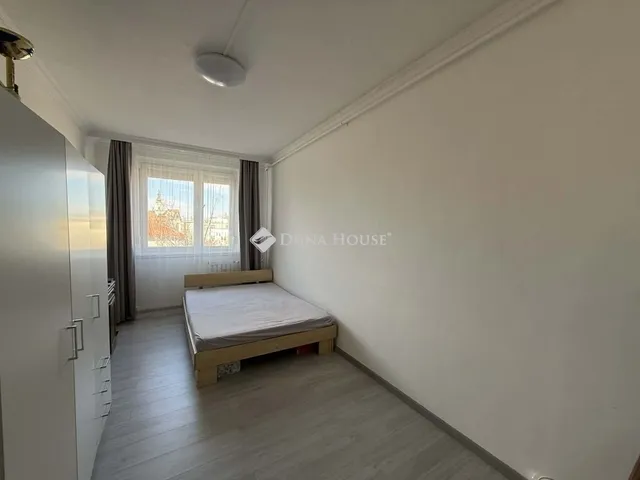 Eladó lakás Kecskemét 73 nm