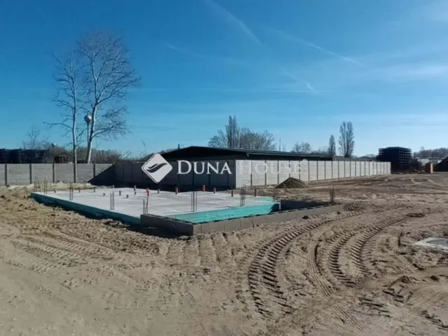 Eladó kereskedelmi és ipari ingatlan Helvécia 96 nm