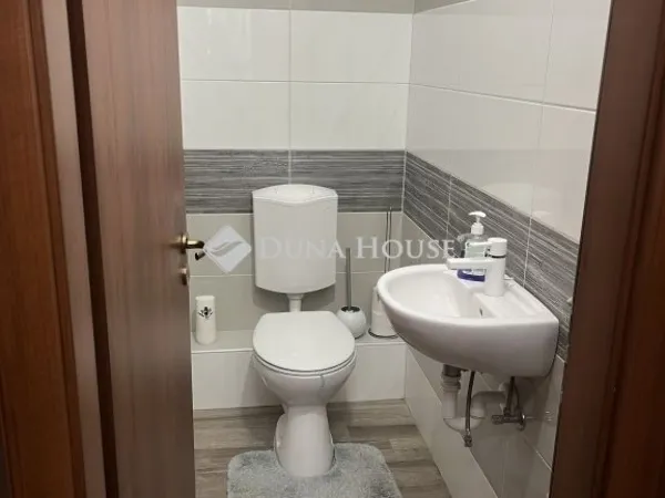 Eladó lakás Kecskemét, Domb lakópark 77 nm