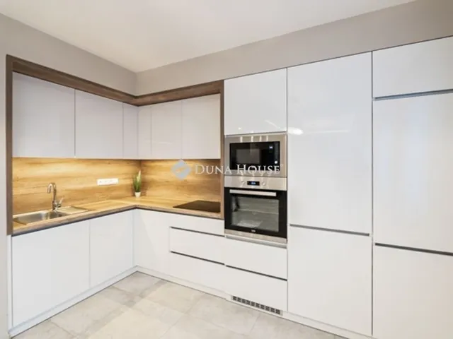 Eladó lakás Kecskemét 96 nm