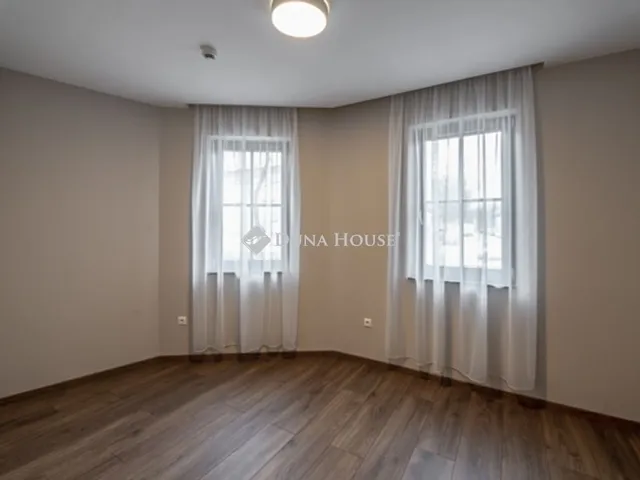 Eladó lakás Kecskemét, Belváros 96 nm