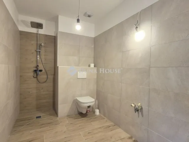 Kiadó lakás Ballószög 60 nm