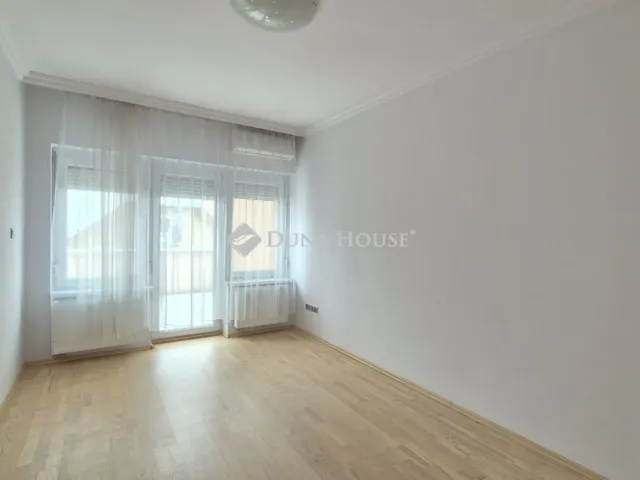 Eladó ház Kecskemét 190 nm