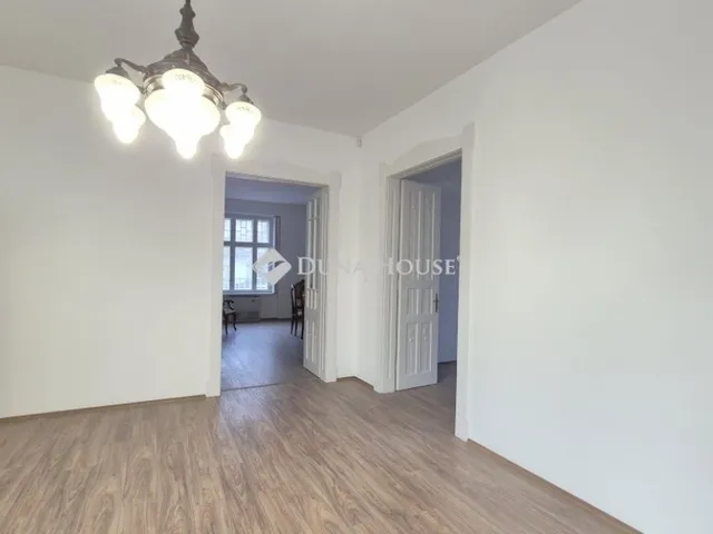 Eladó ház Kecskemét 330 nm