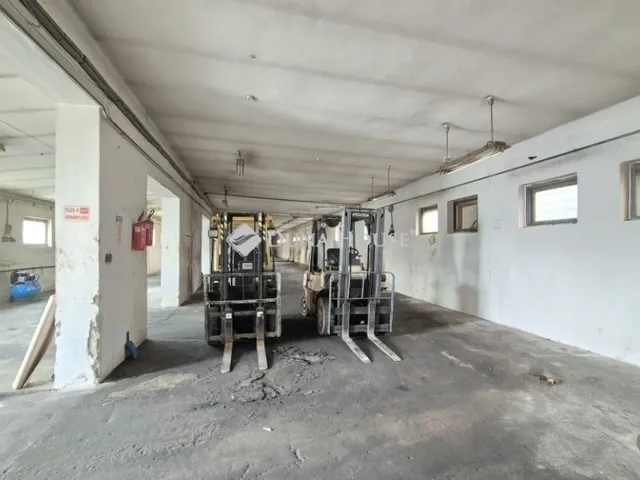 Kiadó kereskedelmi és ipari ingatlan Kecskemét 700 nm