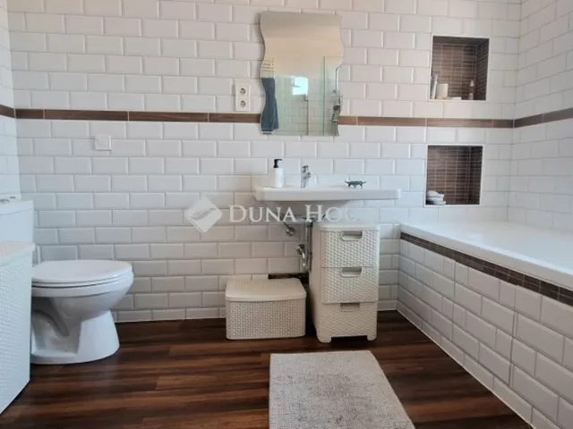 Eladó lakás Kecskemét 105 nm