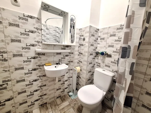 Eladó lakás Kecskemét, Széchenyiváros 28 nm