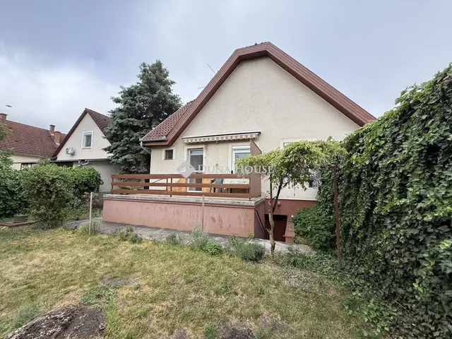 Eladó ház Kecskemét 198 nm