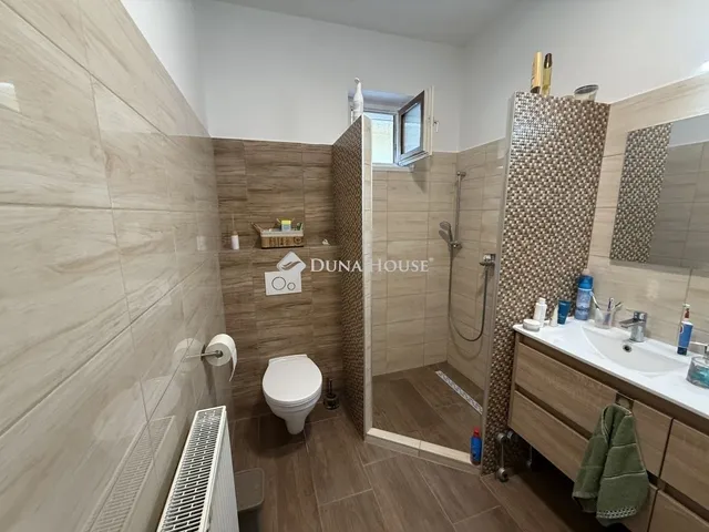 Eladó ház Kecskemét 198 nm