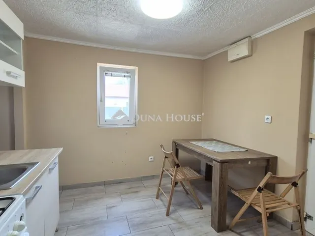 Eladó ház Kecskemét 30 nm
