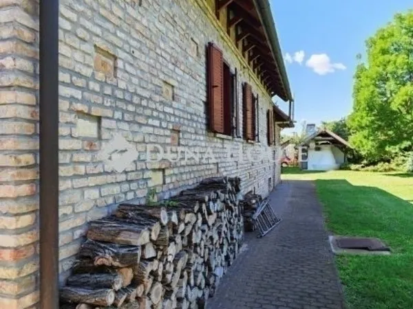 Eladó ház Kecskemét 249 nm
