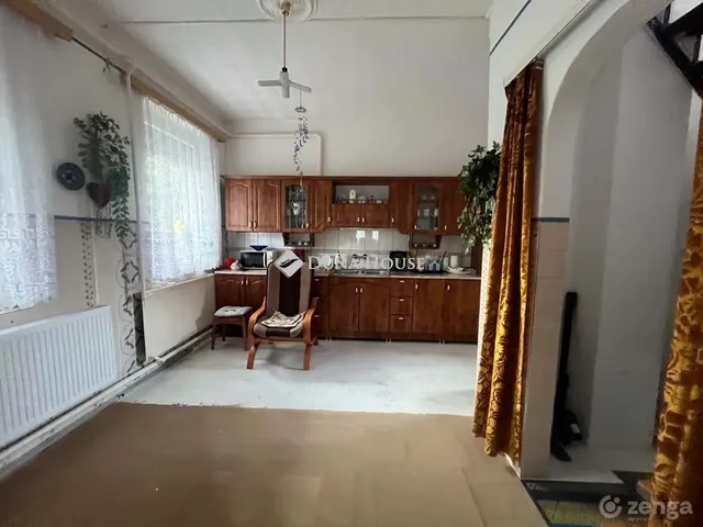 Eladó ház Jászkarajenő 124 nm