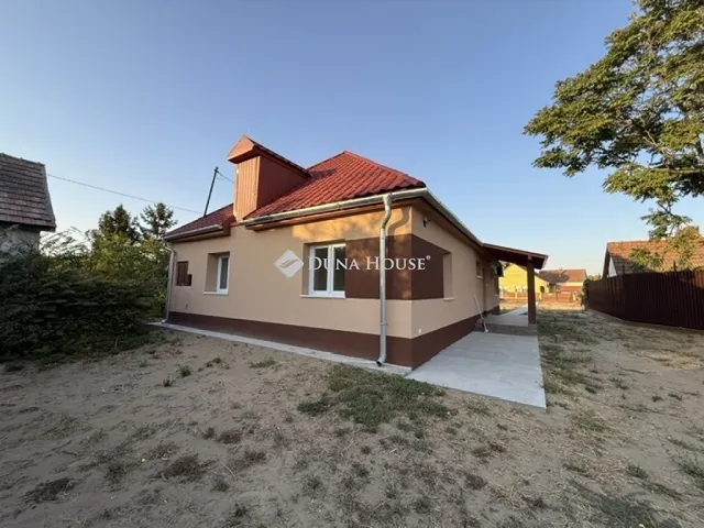 Eladó ház Lajosmizse 85 nm