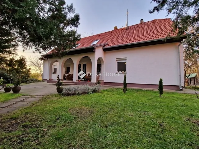 Eladó ház Kerekegyháza 176 nm