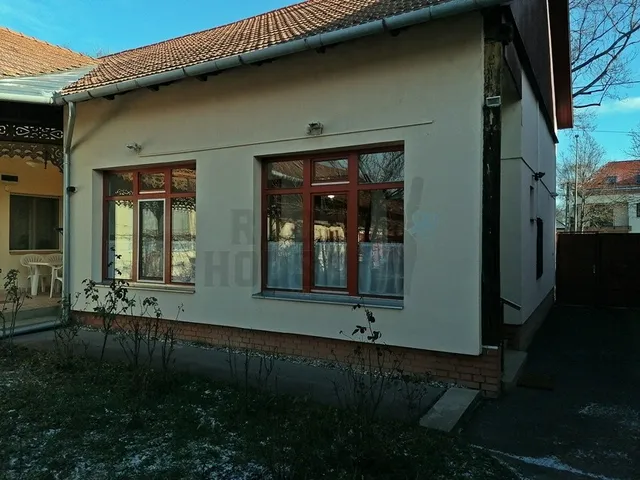 Kiadó ház Békéscsaba, Belváros 69 nm