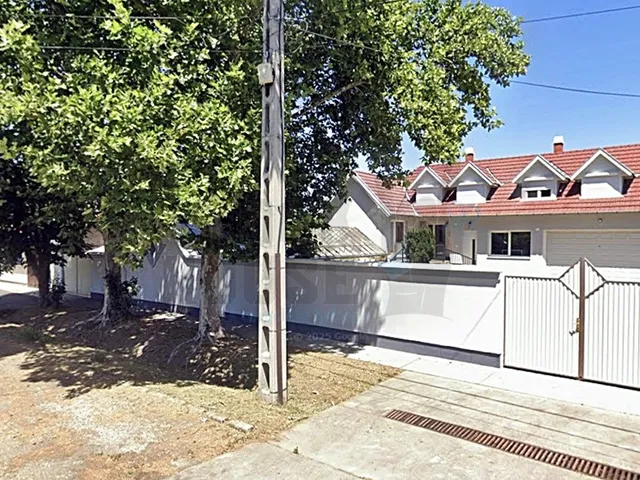 Eladó ház Békéscsaba, Áchim András-lakótelep 150 nm