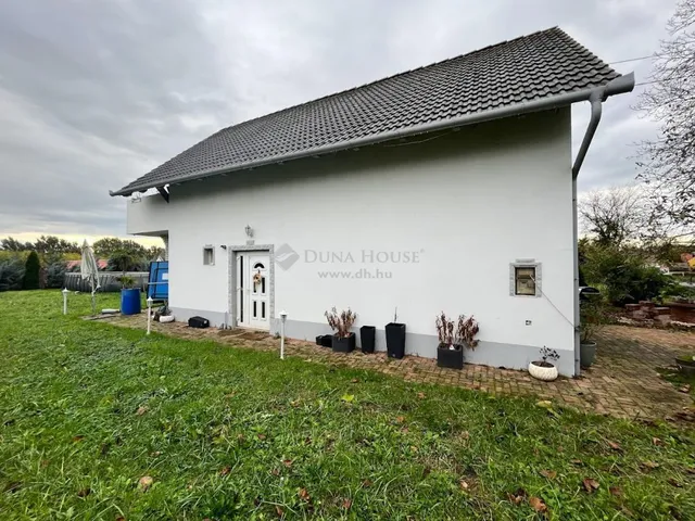 Eladó ház Dunaszekcső 105 nm