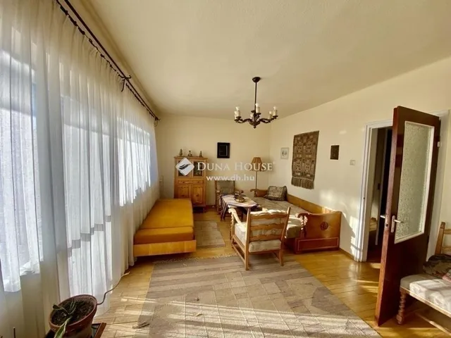 Eladó ház Pécs 280 nm