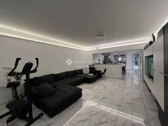 Eladó ház Bonyhád 272 nm