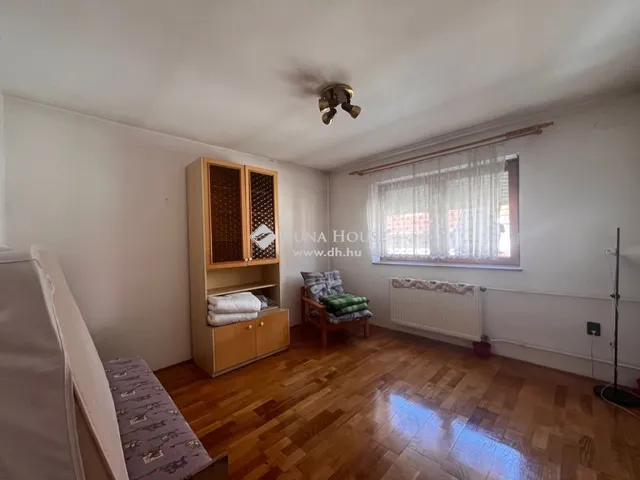 Eladó ház Pécs 205 nm
