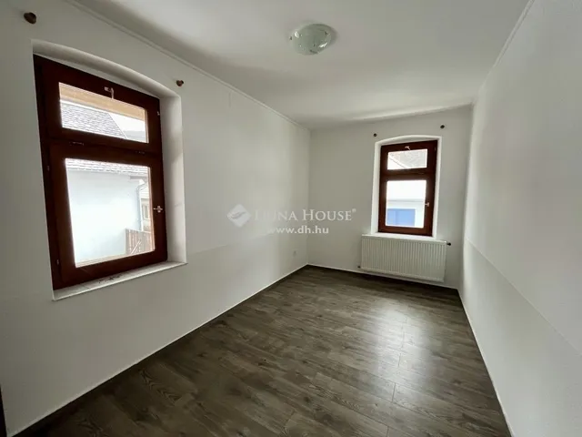 Eladó ház Óbánya 104 nm