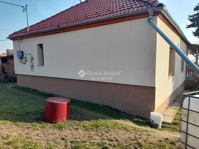 Eladó ház Kővágószőlős 140 nm