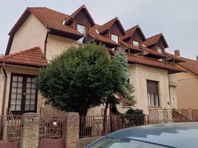 Eladó ház Pécs 104 nm